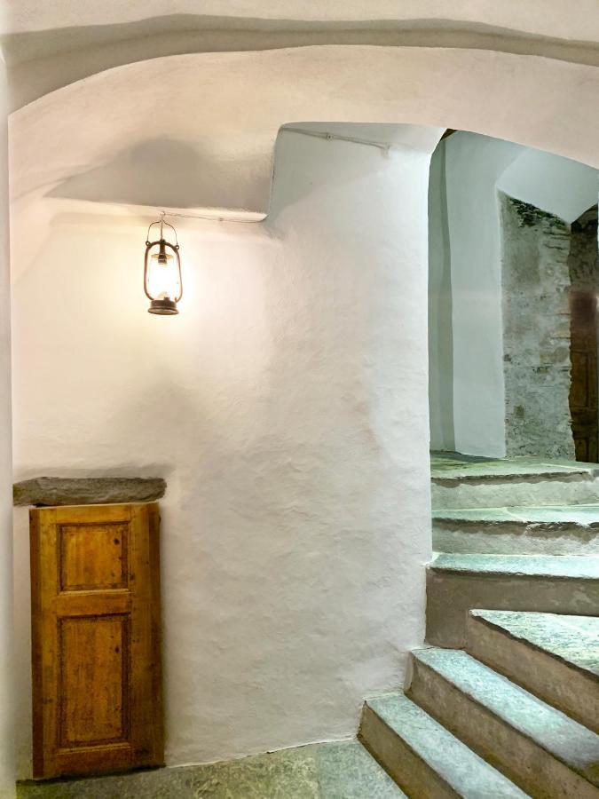 Antica Torre Apartment Сондрио Екстериор снимка