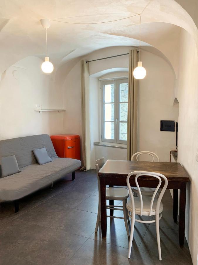 Antica Torre Apartment Сондрио Екстериор снимка